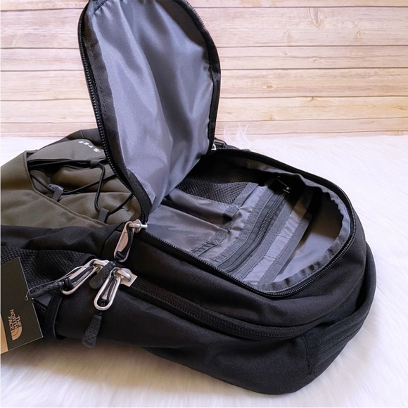 The North Face Unisex Jester 28 Liter Backpack - Picture 5 of 7